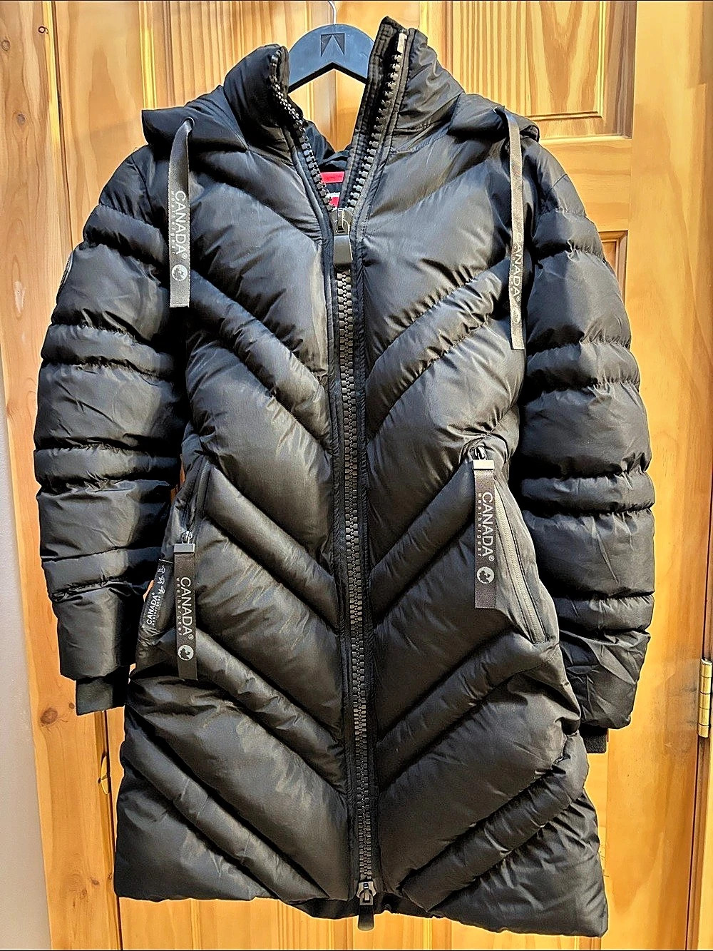 Canada Weather Gear Chevron Quilted Long Parka Jacket Black Medium